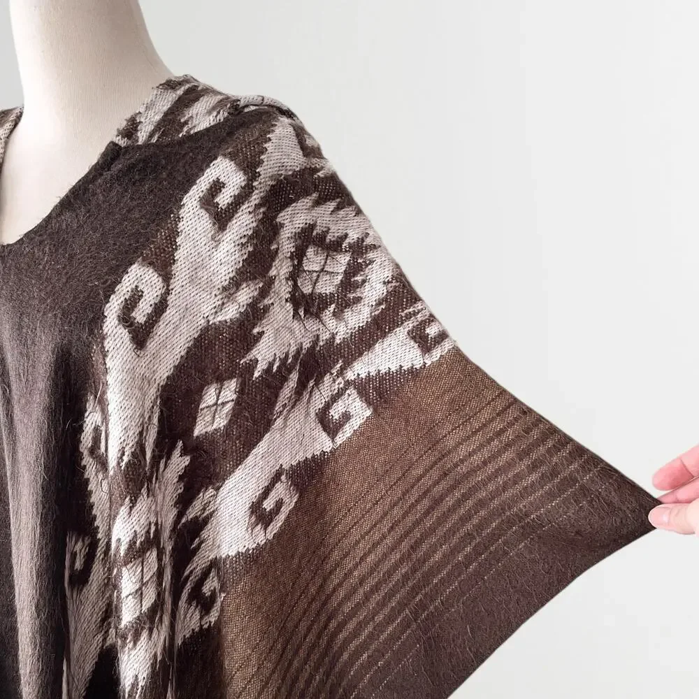 Vintage Alpaca Wool Blend Hooded Poncho Brown White One Size Aztec Boho - Picture 6 of 8
